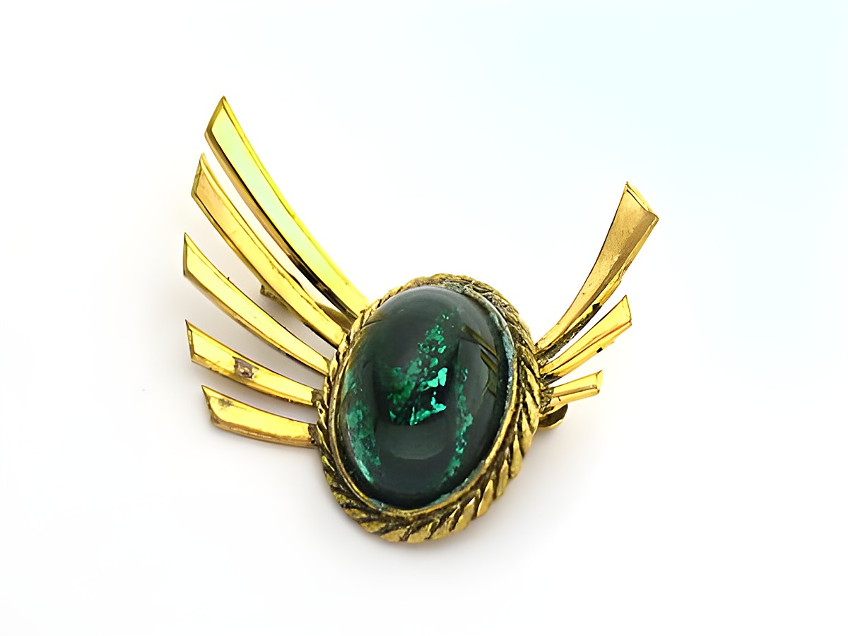 Damen Brosche Wunderschön Grün Gold Neu Hersteller Juwelier Harnisch Broschen Modeschmuck, elegante Brosche mit grünem Stein und goldenen Akzenten, stilvolles Accessoire für jeden Anlass.