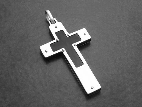Kreuz aus Sterling Silber mit schwarzer Einlage, rhodiniert und mit Muster, Hersteller Juwelier Harnisch.
