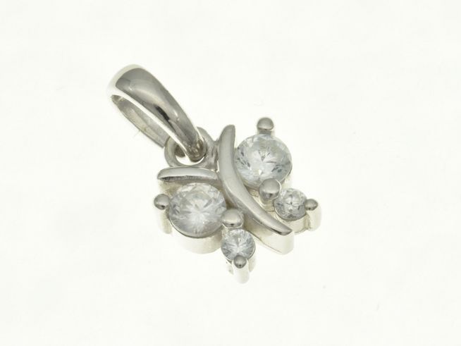 Schmetterling Anhänger aus rhodiniertem Sterling Silber mit Zirkonia von Juwelier Harnisch, detailreiche Gestaltung mit funkelnden Steinen und eleganter Form, ideal als Schmuckstück für Tierliebhaber.