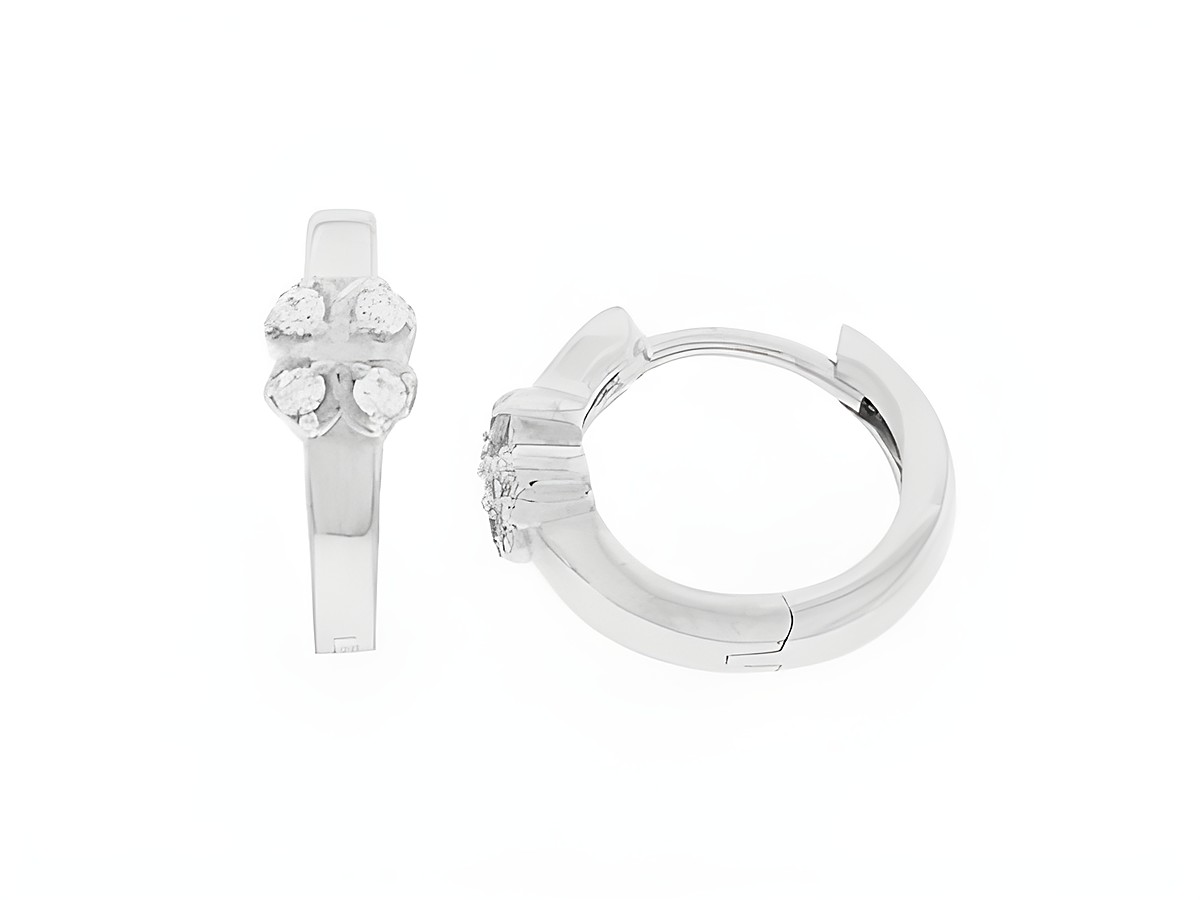 Silber Creolen mit Kleeblatt-Motiv, rhodiniert, besetzt mit klaren Zirkonias, Durchmesser 1,2 cm, von Juwelier Harnisch, geeignet für Kinder.