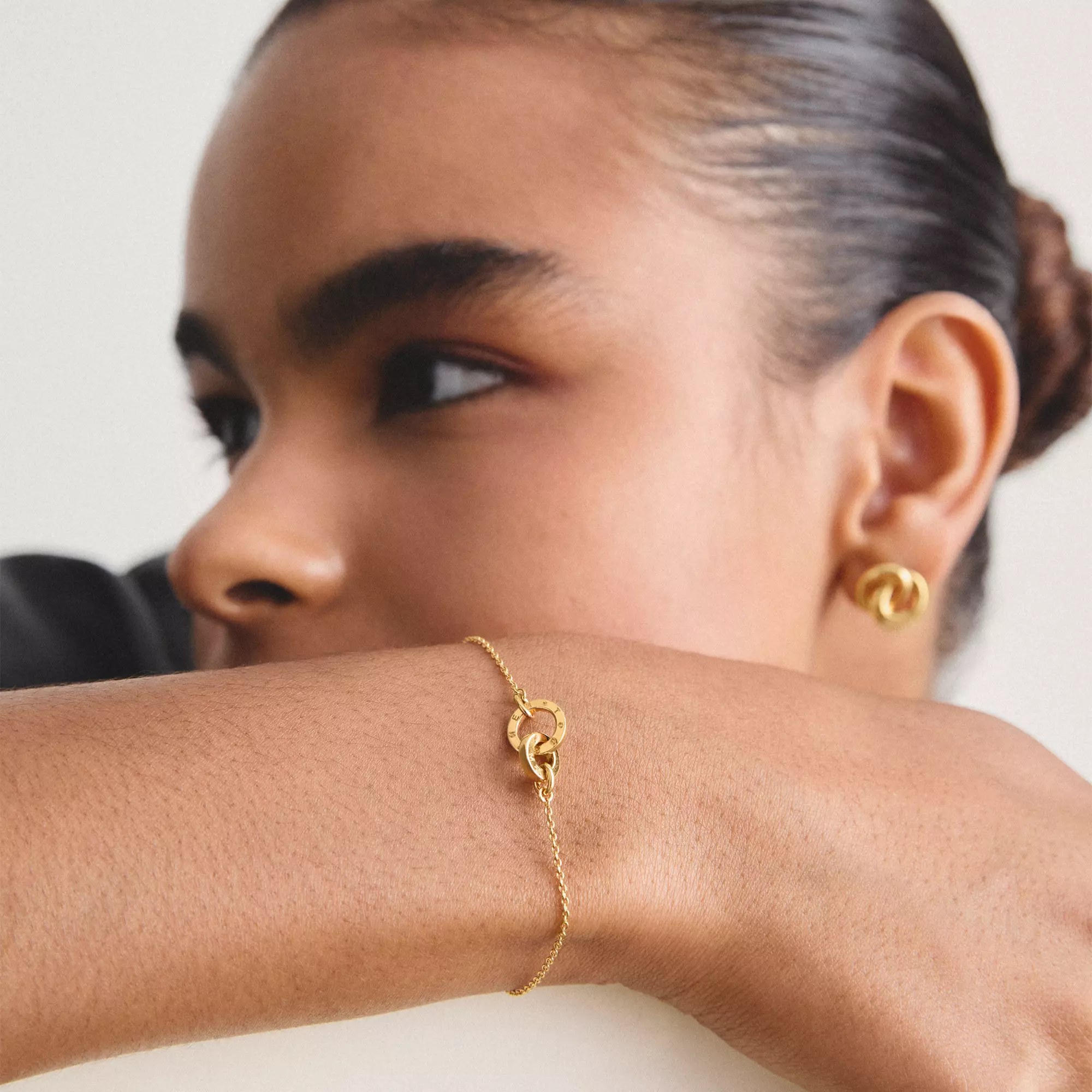 Thomas Sabo Armband Together mit weißem Zirkonia – vergoldet – 19 cm – 9 mm hoch – Ansicht 4