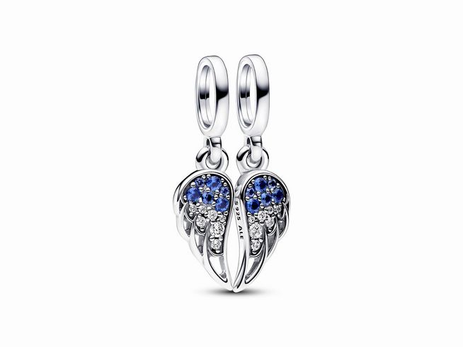 Funkelnder teilbarer Engelsschwing-Anhänger aus Sterling Silber mit blauem Steinmix und funkelnden Details, ideal für stilvolle Schmuckliebhaber.