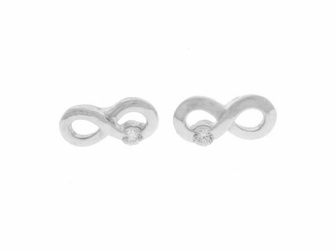 Ohrringe Stecker in Unendlich Zeichen Design, aus Silber rhodiniert und zeitlos, mit Zirkonia, Hersteller Juwelier Harnisch. Ideal für jeden Anlass und modisch kombinierbar.