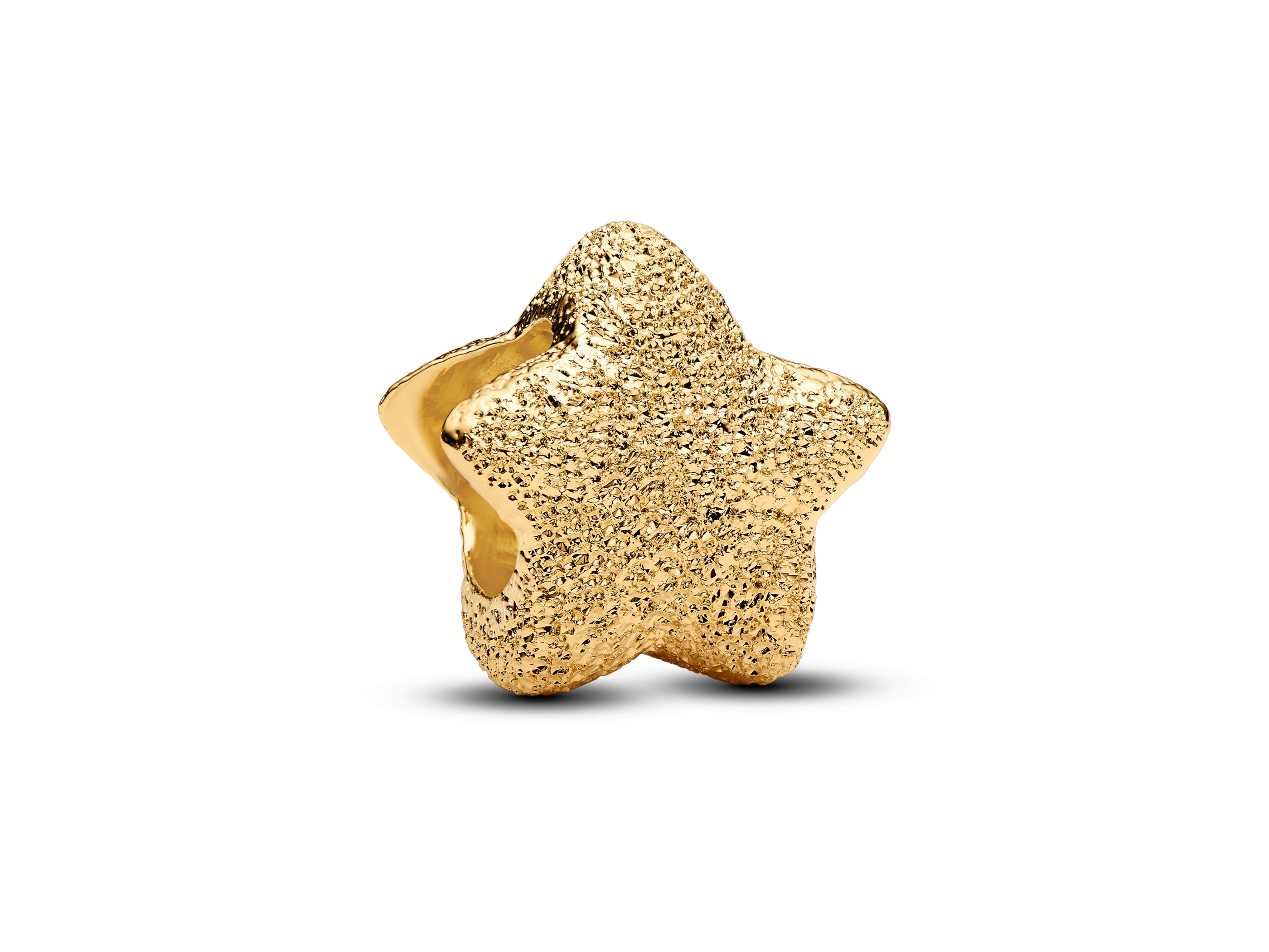 Strukturierter Stern Mini-Charm in Gelbgold Vergoldung von Pandora, elegant und funkelnd, ideal für Schmuckliebhaber, neu in der Kollektion und perfekt als bezauberndes Accessoire.