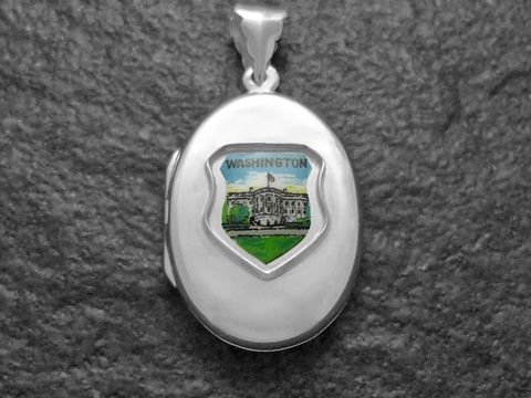 Silbernes Medaillon mit dem Wappen von Washington und einer Abbildung des Weißen Hauses, Hersteller Juwelier Harnisch, Welt Medaillons.