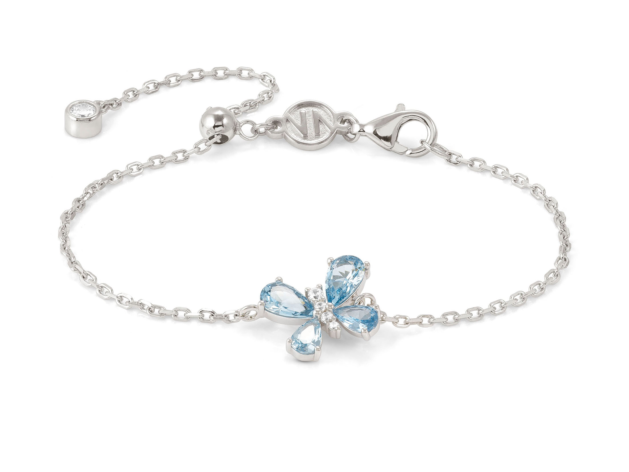 Sterling Silber Armband mit einem Schmetterlingsmotiv aus Zirkonia in Weiß und Hellblau, verstellbar bis 18 cm, von Nomination. Elegant und modern, perfekt als Schmuckstück für jeden Anlass.