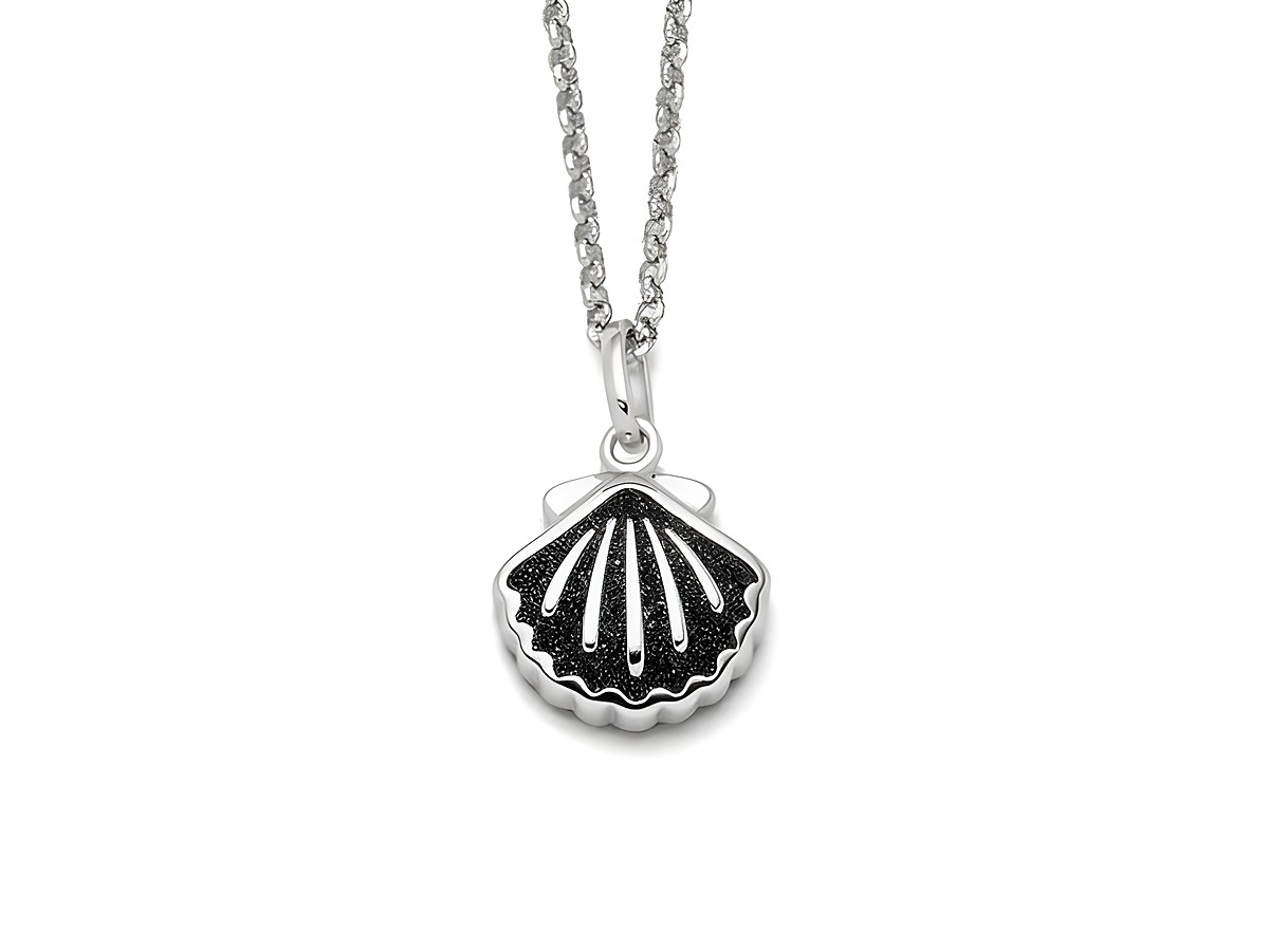DUR Kette mit Muschelanhänger aus Sterling Silber, 45 cm lang, filigranes Design mit schwarzem Detail, elegant und zeitlos, perfekt für den Alltag oder besondere Anlässe.