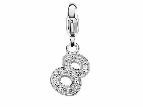 Ti Sento Charm in Form der Ziffer 8 aus Silber, mit funkelnden Zirkoniasteinen verziert, ideal für individuelle Schmuckgestaltungen. Modellnummer 8367N8.