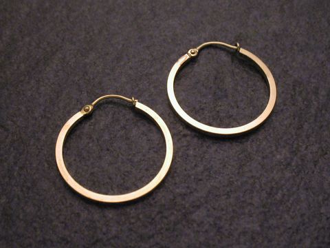 Creole Gold auf Silber Ohrring ELEGANCE-ECKIG mit einem Durchmesser von 3,3 cm von Juwelier Harnisch, elegante und zeitlose Schmuckstücke für jeden Anlass.