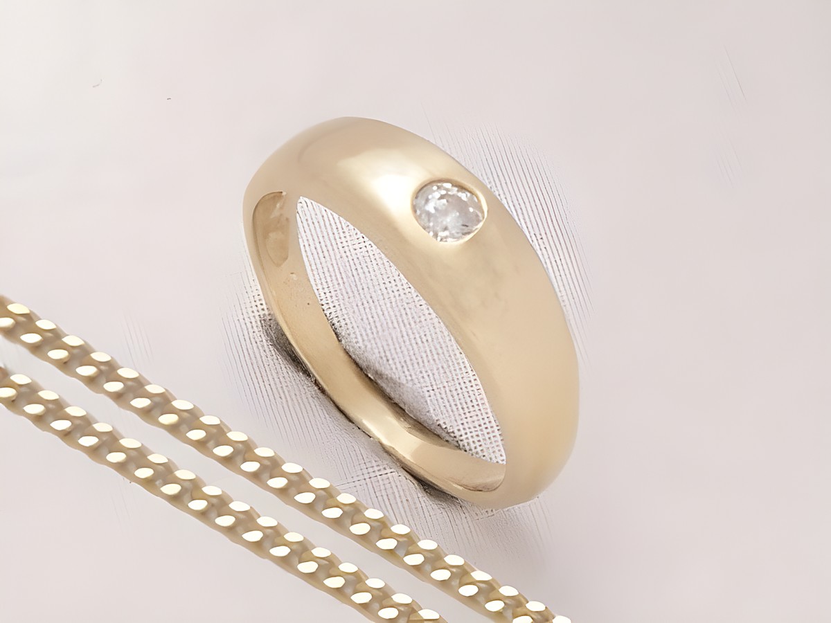 Taufring Gold 333 mit Zirkonia und vergoldete Kette als Taufgeschenk, Hersteller Juwelier Harnisch, elegantes und zeitloses Design, ideal für besondere Anlässe.