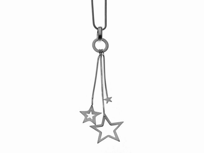 Y-Kette mit Anhänger in Form von drei unterschiedlichen Sternen aus sterling Silber, aufgehängt an einem runden Ring, Gesamtlänge 43 cm, Hersteller Juwelier Harnisch, modernes design.