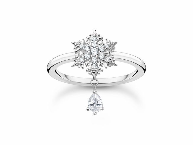 Ring aus Sterling Silber von Thomas Sabo mit einem filigranen Schneeflocken-Design und Zirkonia-Besatz, Größe 56, mit einem tropfenförmigen Anhänger.