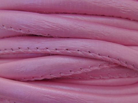 Nappaleder in Rosa, 90 cm lang und 6 mm dick, mit Silber Bajonett, Hersteller Juwelier Harnisch, eignet sich hervorragend für hochwertige Schmuckkreationen.