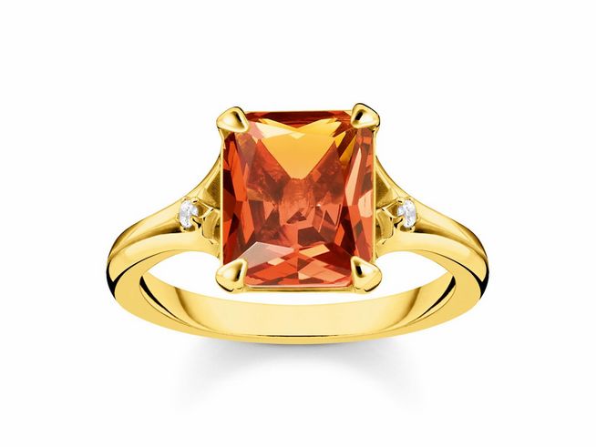 Ein eleganter Thomas Sabo Ring aus Sterling Silber, vergoldet in Gelbgold, mit einem großen orangefarbenen Glas-Keramik Stein und Zirkonia, Größe 56.