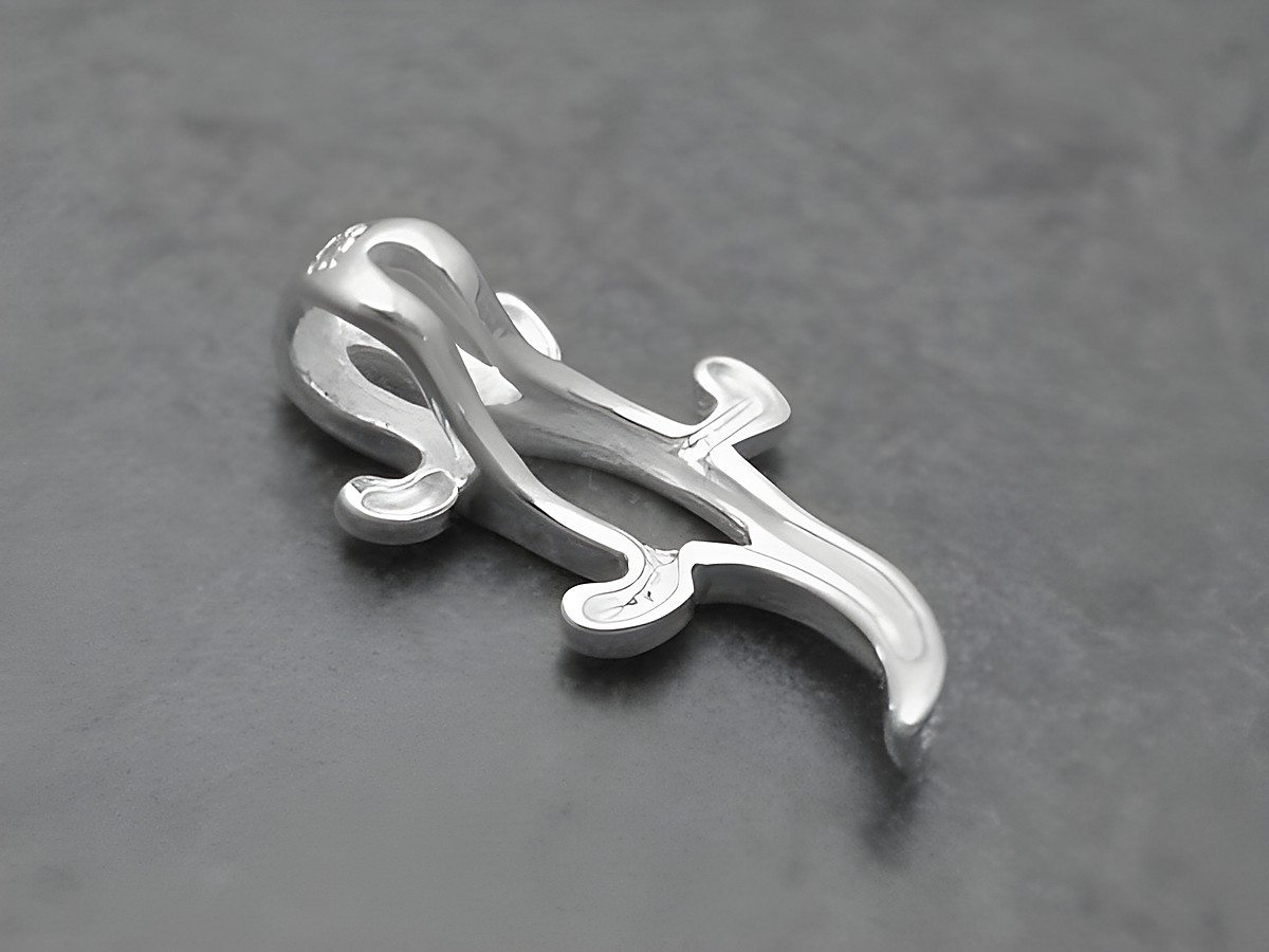 Eidechse aus mattiertem Sterling Silber, stilvoll gestalteter Anhänger, Hersteller Juwelier Harnisch, geeignet für Tierliebhaber und Schmuckenthusiasten. – Ansicht 2