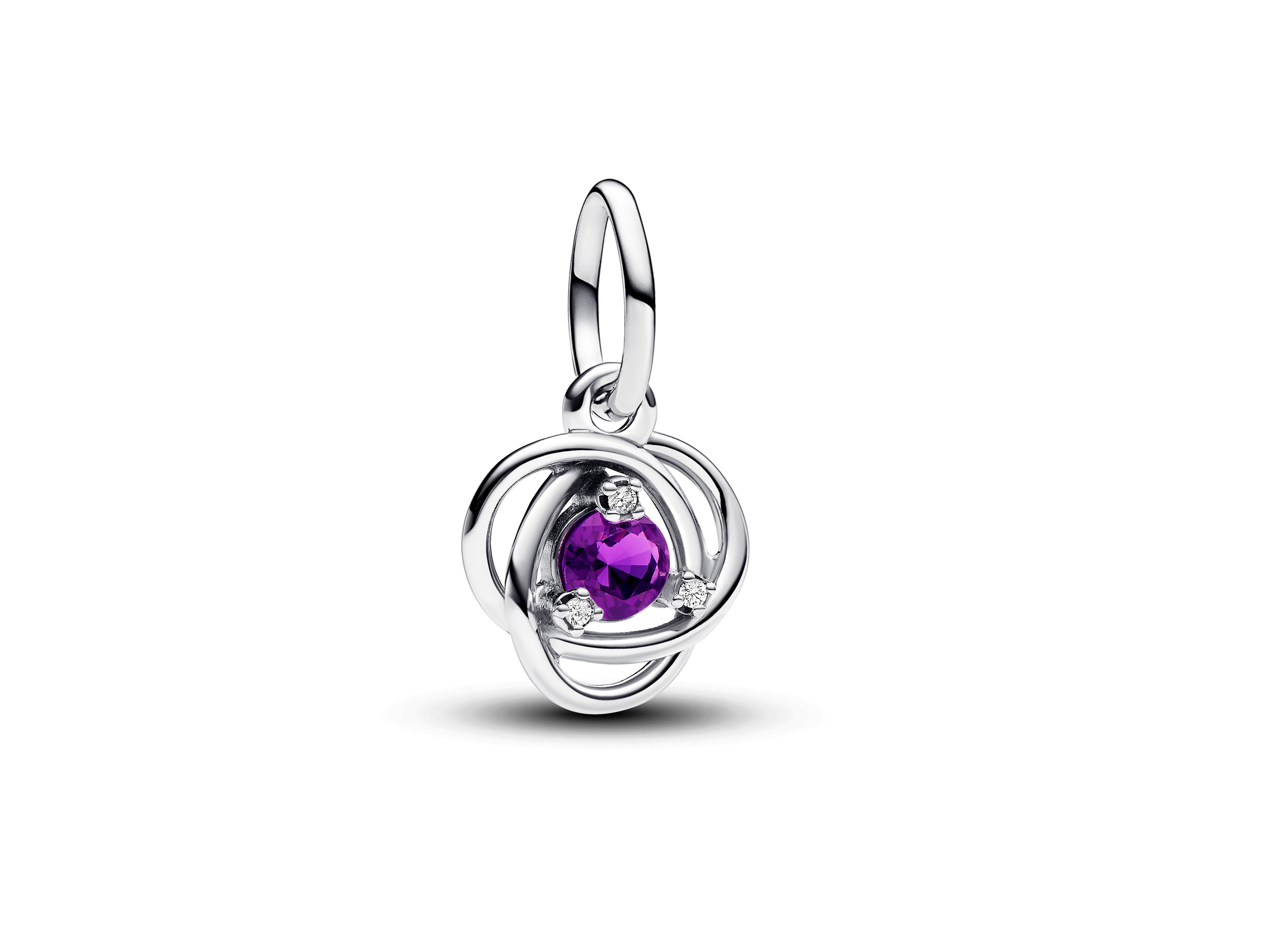 Charm aus Sterling Silber von Pandora mit lila Unendlichkeit und Zirkonia, elegantes Design, ideal für persönliche Schmuckkollektionen und besondere Anlässe.