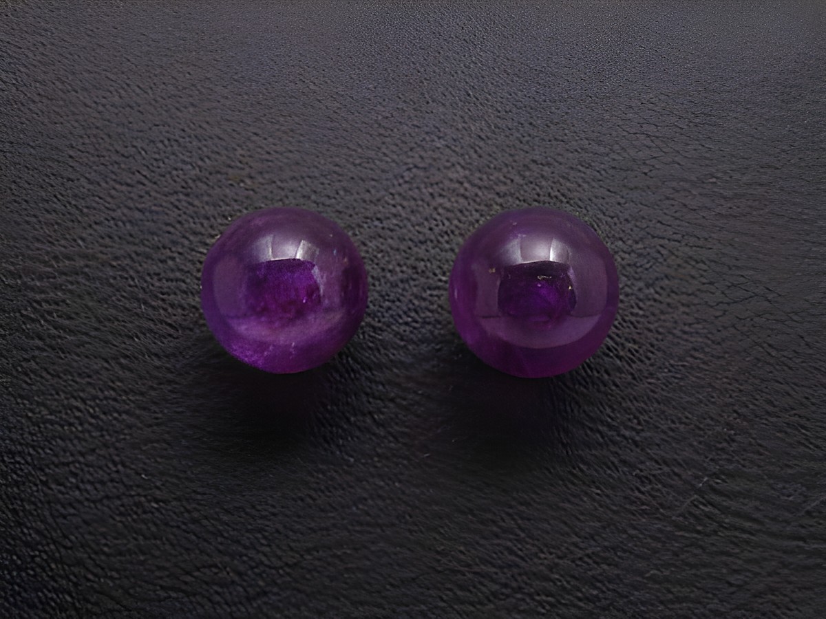 Ohrringe Kugeln 6,5 mm Sterling Silber lila Amethyst von Juwelier Harnisch, hochwertiger Amethyst mit klarer Farbgebung und ansprechendem Glanz, ideal für jeden Anlass.