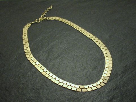 Wunderschönes Collier - Echt Doublé hochwertig vergoldet, Hersteller: Juwelier Harnisch, Colliers, elegante Kette mit quadratischen Gliedern in goldener Farbe, ideal für besondere Anlässe.