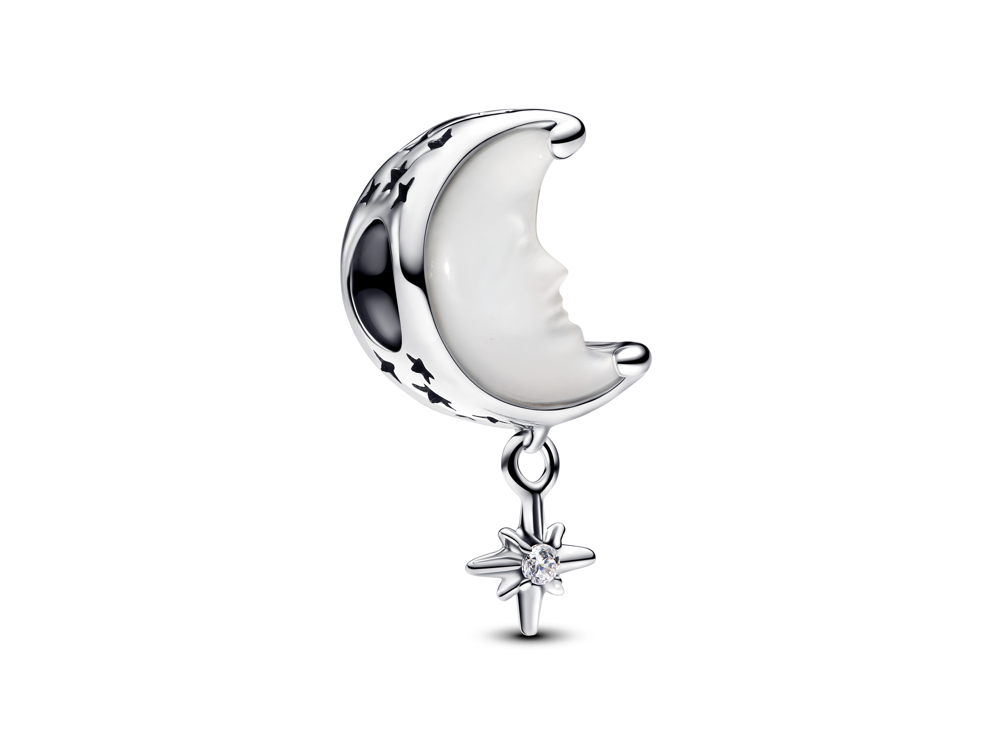 Pandora Charm 793594C01 in Silber zeigt einen Mond mit einem Gesicht aus weißem Bioresin-Perlmutt und klaren Zirkonia, ergänzt durch einen strahlenden Stern.