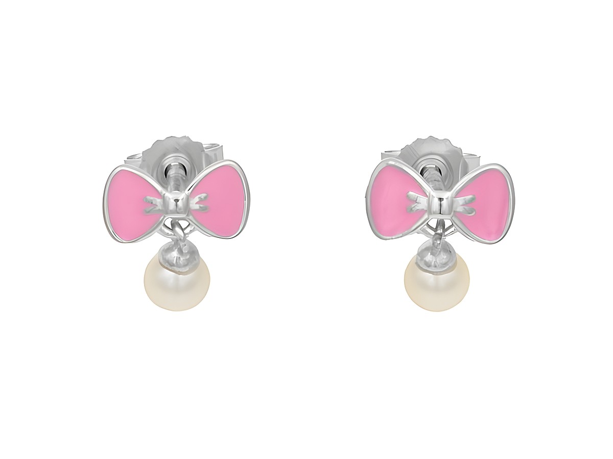 Ohrstecker in Form einer rosa Schleife mit einer Süßwasserperle, gefertigt aus rhodiniertem Sterling Silber, für Kinder, Hersteller Juwelier Harnisch.