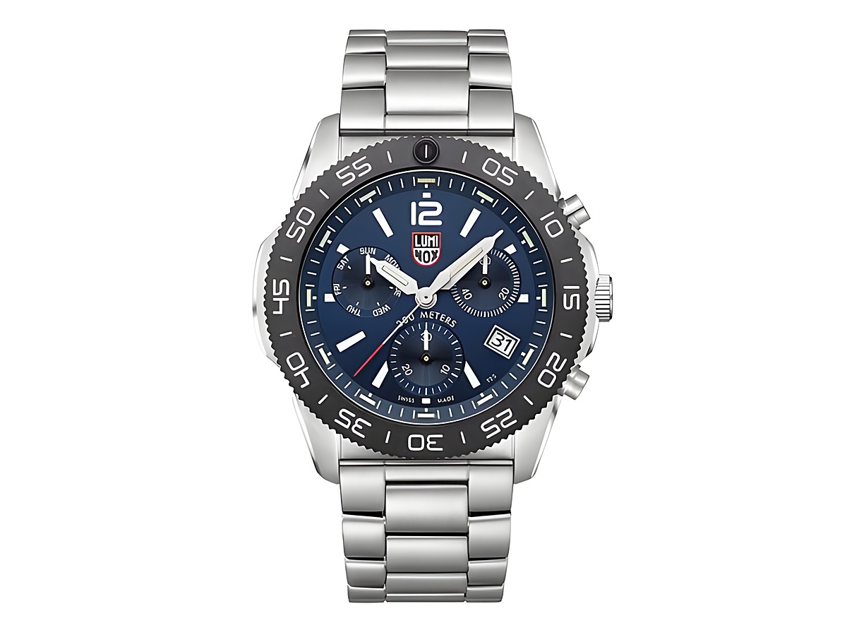 Luminox Uhr PACIFIC DIVER CHRONO 3140 SERIES XS.3144 mit 44 mm Gehäuse, blauem Ziffernblatt, Edelstahlband und chronographischen Funktionen, ideal für Abenteurer und Wassersportliebhaber.