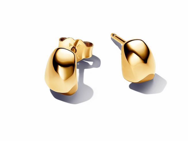 Organisch geformte Ohrringe von Pandora in gelbgold vergoldet, elegant und modern, mit einem einzigartigen Design für stilvolle Akzente im Alltag oder zu besonderen Anlässen.