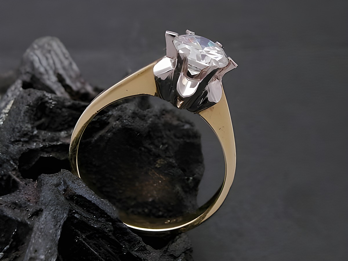 Imposanter Gold Ring aus Gold 585 bicolor mit Zirkonia, Größe 54, Hersteller Juwelier Harnisch, bis Größe 54/17,5. Elegantes Design, ideal für besondere Anlässe. – Ansicht 2