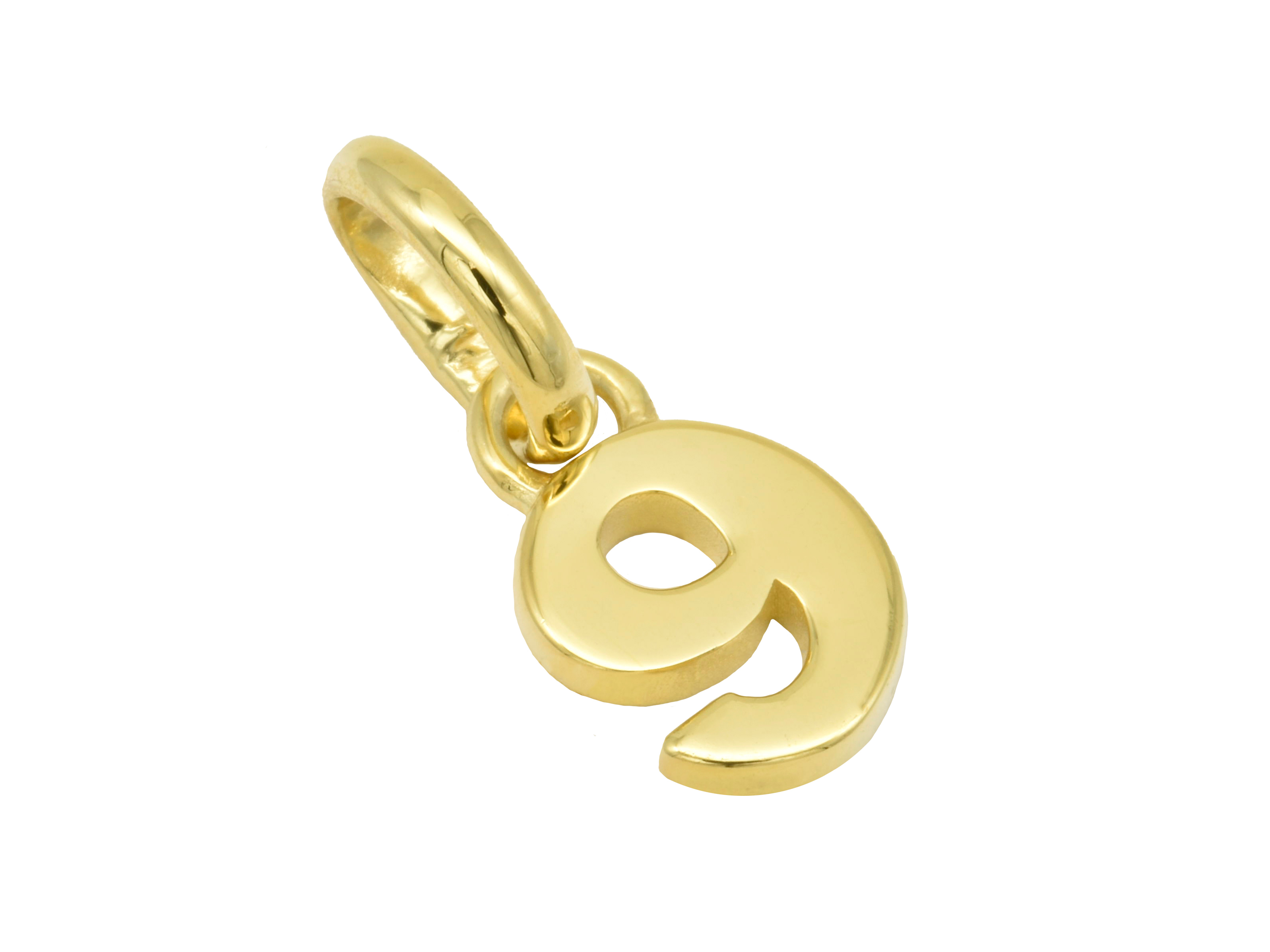 Silber Anhänger Zahl 9 aus Sterling Silber mit Gelbgold vergoldeter, polierter Oberfläche. Ein glücksbringendes Schmuckstück vom Juwelier Harnisch. Ideal für besondere Anlässe.