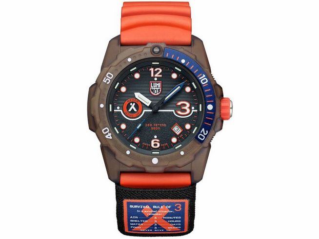 Luminox Uhr BEAR GRYLLS SURVIVAL 3720 ECO SERIES XB.3729.ECO mit 42 mm Durchmesser, schwarzem Ziffernblatt und orangefarbenem Silikonarmband, robustes Design für Outdoor-Aktivitäten.