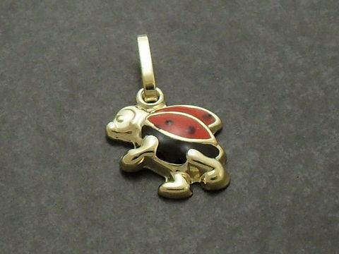 Marienkäfer Anhänger aus Gold 333, niedlich gestaltet mit bunten Details, idealer Kinderschmuck vom Hersteller Juwelier Harnisch. Perfekt für kleine Tierliebhaber.
