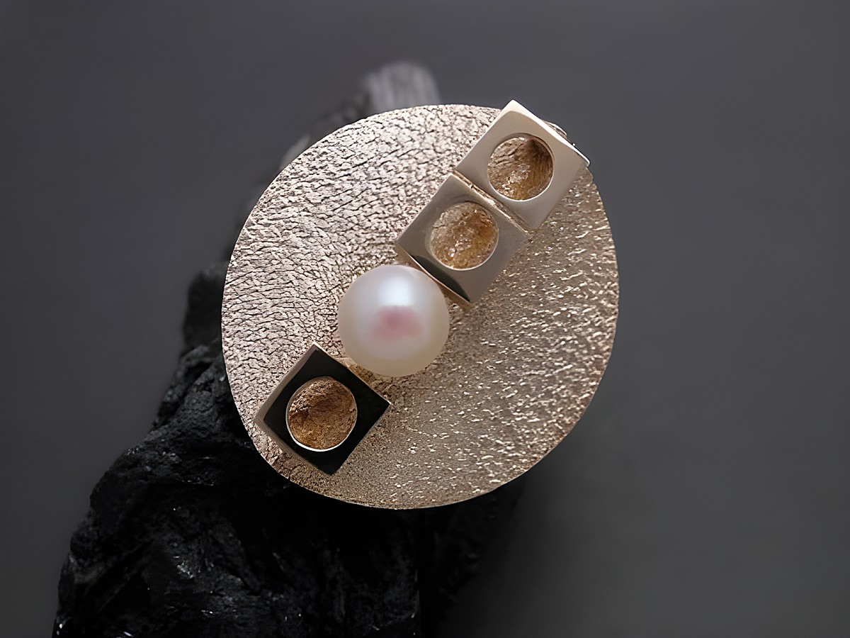 Gold Perlen Ring modern Gr. 55,5 mit Zuchtperle 5,7 mm aus Gold 333 von Juwelier Harnisch bis Gr. 56 18, stilvolles Design mit markanten Elementen und glänzender Oberfläche.
