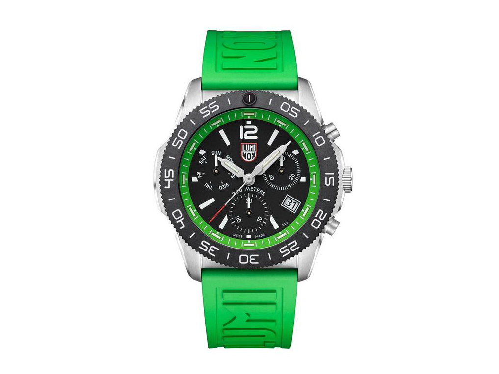 Luminox Uhr SET XS.3157.NF.SET aus der SEA Serie in grünem 44 mm Gehäuse mit schwarzem Zifferblatt, grünem Silikonarmband, Chronograf- und Datumsanzeige sowie Edelstahl-Lünette.