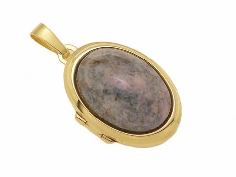 Glas rosa-grau-schimmer Cabochon in ovaler Form, umrahmt von einem eleganten Gold 333 Medaillon, Hersteller Juwelier Harnisch, ideal als Schmuckstück für besondere Anlässe.