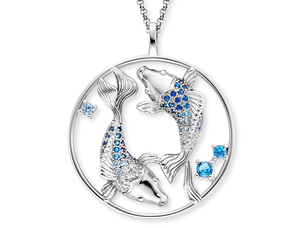 Yin Yang Kette mit zwei stilisierten Fischen aus Silber, verziert mit blauen Zirkonia, in einem runden Anhänger, zusammen mit kleinen Zirkonia-Akzenten. Elegantes Schmuckstück von Engelsrufer.