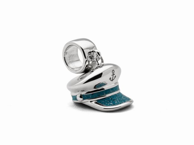 Sterling Silber Charm in Form einer Kapitänsmütze mit blauem Steinsand, dekoriert mit einem Anker, ideal für maritime Schmuckliebhaber, von DUR.