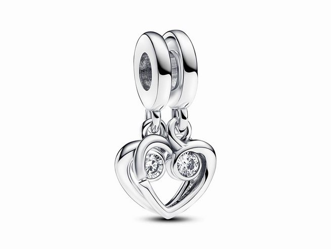 Silberner Charm-Anhänger von Pandora mit zwei miteinander verbundenen Herzen und klaren Zirkonia, Modell 793232C01 Für immer & Ewig, ideal zur Ergänzung von Schmuckstücken.