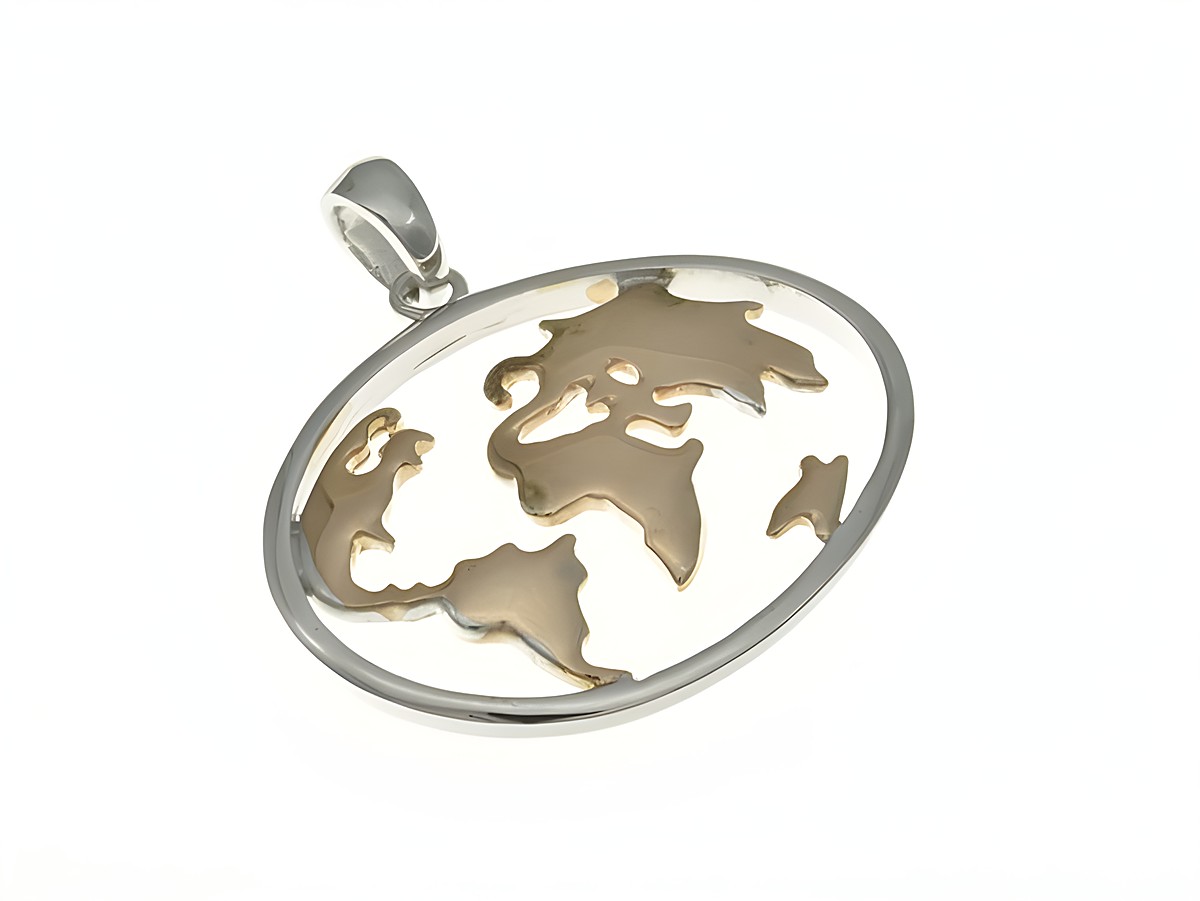 Ovaler Anhänger aus Sterling Silber in Bicolor mit Roségold rhodiniert, der eine stilisierte Weltkarte zeigt, hergestellt von Juwelier Harnisch, ideal für weltoffene Menschen.