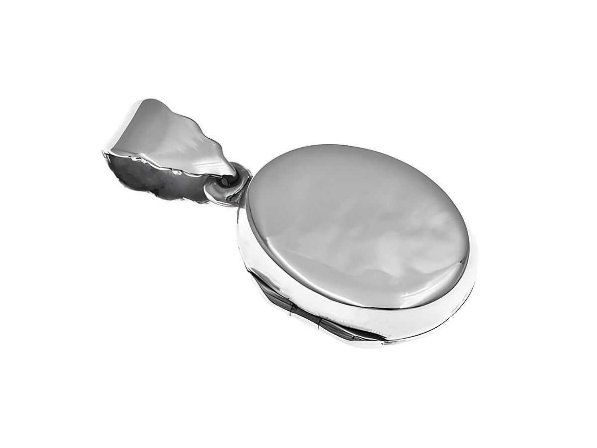 Flaches Medallion Medaillon aus Sterling Silber, ovaler Anhänger von Juwelier Harnisch, glänzende Oberfläche, geeignet für persönliche Gravuren oder Fotos.