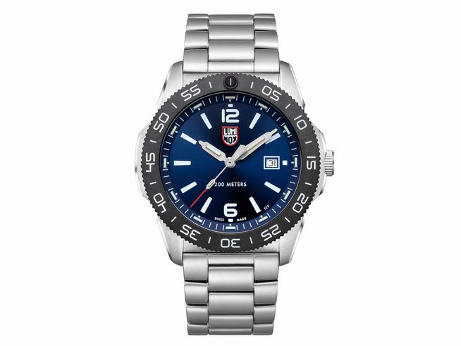 Luminox Sea XS.3123 Herren-Armbanduhr mit Edelstahlarmband, blauer Zifferblattfarbe, markanten Ziffern und drehbarer Lünette, wasserdicht bis 200 Meter, sportliches und robustes Design.