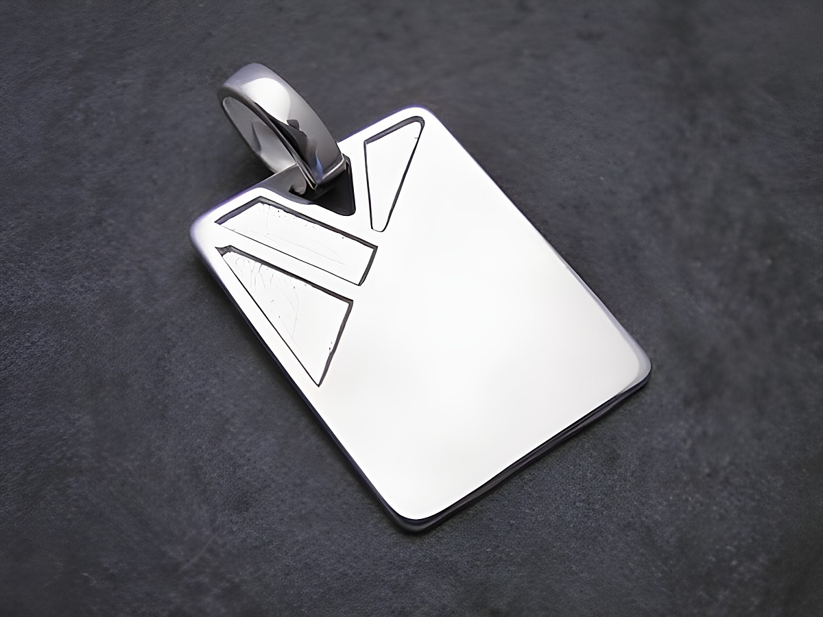 Gravurplatte aus Sterling Silber, schlichter Anhänger mit geometrischem Design. Hersteller: Juwelier Harnisch. Ideal als persönliches Schmuckstück oder Geschenk.