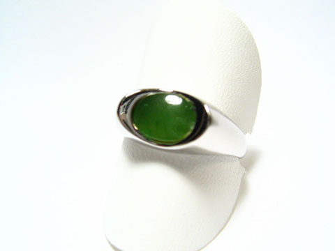Silber Designer Ring rhodiniert mit grünem Jade, Hersteller Juwelier Harnisch, Ringe verstellbar, elegant und zeitlos, ideal für jeden Anlass.