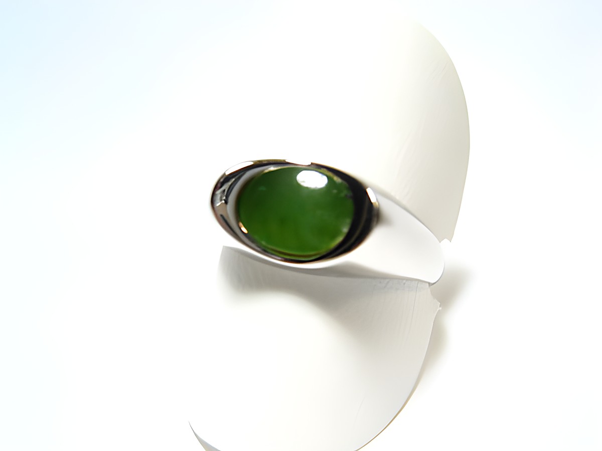 Silber Designer Ring rhodiniert mit grünem Jade, Hersteller Juwelier Harnisch, Ringe verstellbar, elegant und zeitlos, ideal für jeden Anlass.