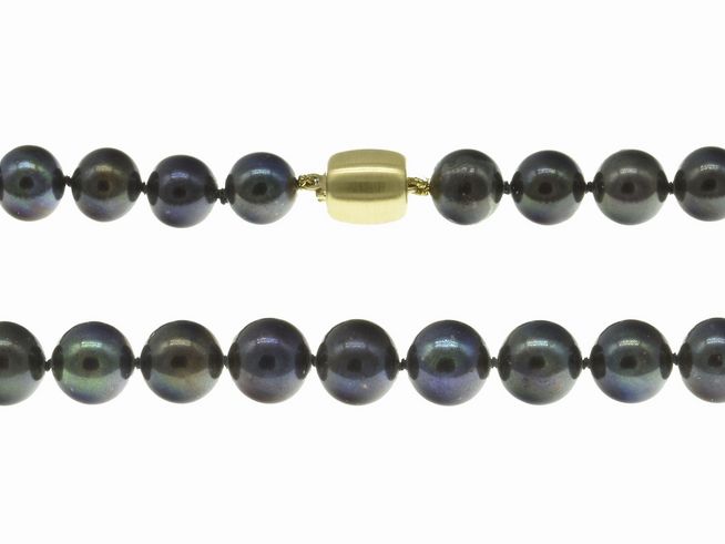 Perlenkette aus Süßwasser-Zuchtperlen in Violett und Grün, 8,5-9,5 mm, 42 cm lang, mit einer Gold 585 Verschluss, hergestellt von Juwelier Harnisch, bunt und elegant.