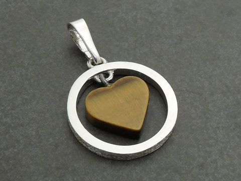 Silber Anhänger mit rhodinierten Elementen und einem schwebenden Tigerauge in Herzform, Hersteller Juwelier Harnisch, elegant und zeitlos gestaltet.