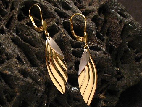 Himmlische Ohrringe aus echt Gold in bicolor, von Juwelier Harnisch, im Ohrhänger-Design ohne Stein, elegant und stilvoll, ideal für jeden Anlass.