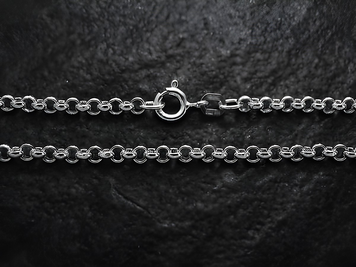 Silber Erbskette 50 cm aus Sterling Silber, 3 x 3 mm, mit klassischem Erbsenmuster. Verschlussansicht mit einem einstellbaren Karabiner. Ideal für stilvolle Looks.