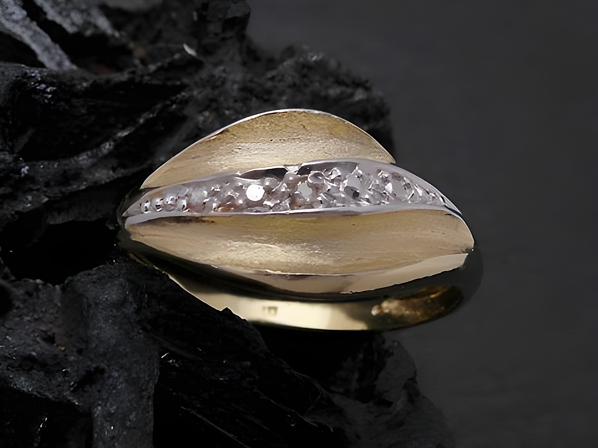 Gold Ring faszinierend Gold 333 bicolor mit Diamant Goldring in Gr. 53,5 Hersteller Juwelier Harnisch bis Gr. 54/17,5.