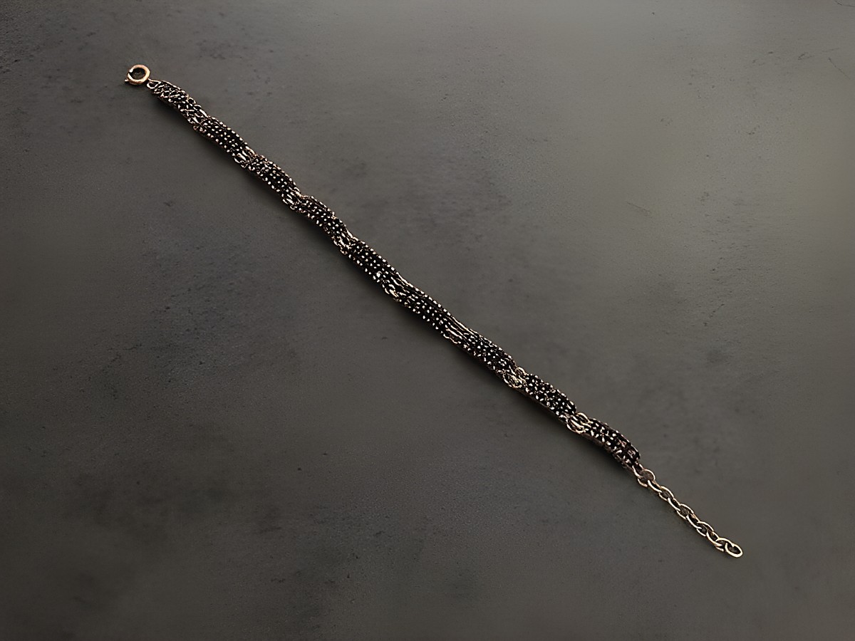 Strass Armband in sexy schwarz, 17,5 cm von Juwelier Harnisch. Elegantes Design mit funkelnden Strasssteinen, ideal für besondere Anlässe oder als Stil-Statement. – Ansicht 2