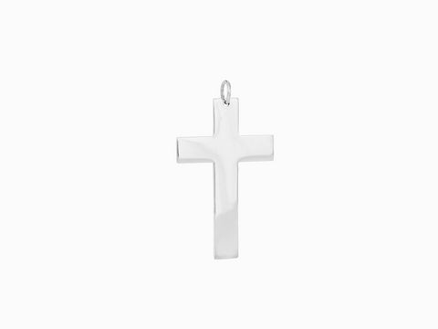 Silberner Anhänger in Form eines schlichten Kreuzes, hergestellt von Juwelier Harnisch, symbolisiert Religion und Glauben in eleganter, zeitloser Ausführung.