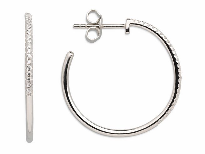 Xenox Sterling Silber Ohrringe XS3525 sind eleganten Creolen mit einer feinen seitlichen Verzierung aus Zirkonia. Hochwertiger Ohrschmuck in klassischem Design.
